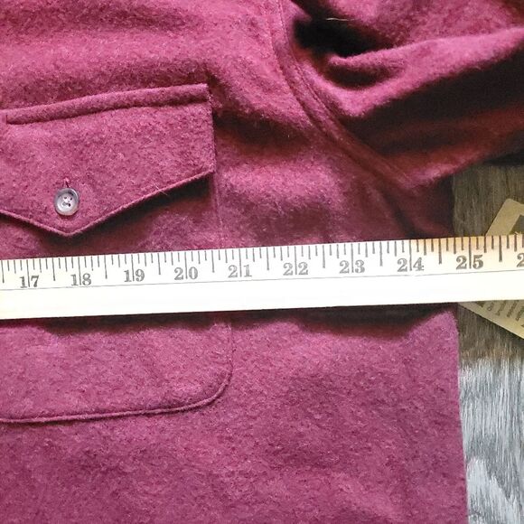 NWT Chamois Cloth St. John's Bay Large Burgundy Button-Down Long-sleeve Shirt - Picture 9 of 10